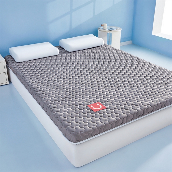 91家纺网 家纺一手货源 找家纺 芊梵床垫 2025新款A类牛奶丝乳胶硬质棉床垫-成人款 笑脸-星辰灰