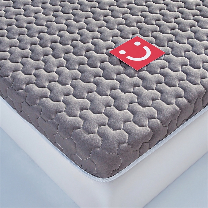 91家纺网 家纺一手货源 找家纺 芊梵床垫 2025新款A类牛奶丝乳胶硬质棉床垫-成人款 笑脸-星辰灰