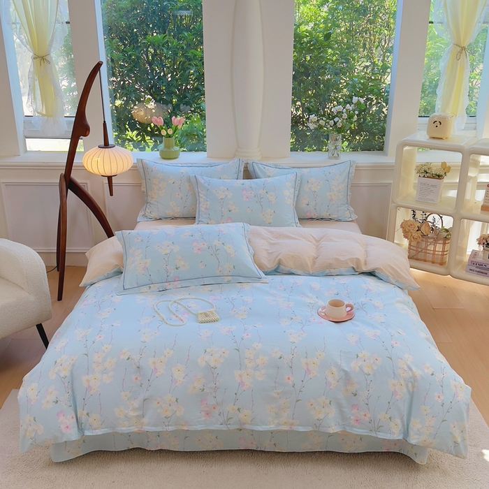 91家纺网 家纺一手货源 找家纺 铭博家纺 新款直播爆款网红全棉四件套13070印花吊边一字绣纯棉被套工艺款 沐兰花开