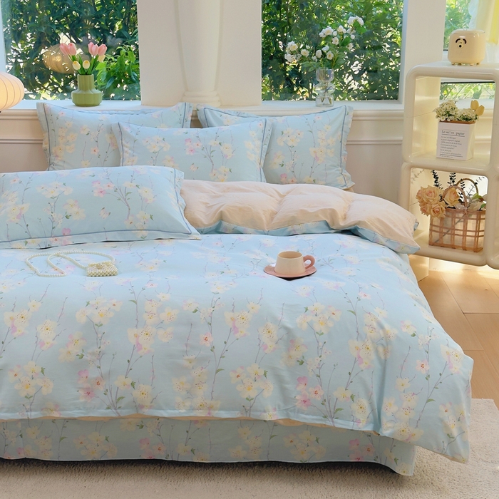 91家纺网 家纺一手货源 找家纺 铭博家纺 新款直播爆款网红全棉四件套13070印花吊边一字绣纯棉被套工艺款 沐兰花开