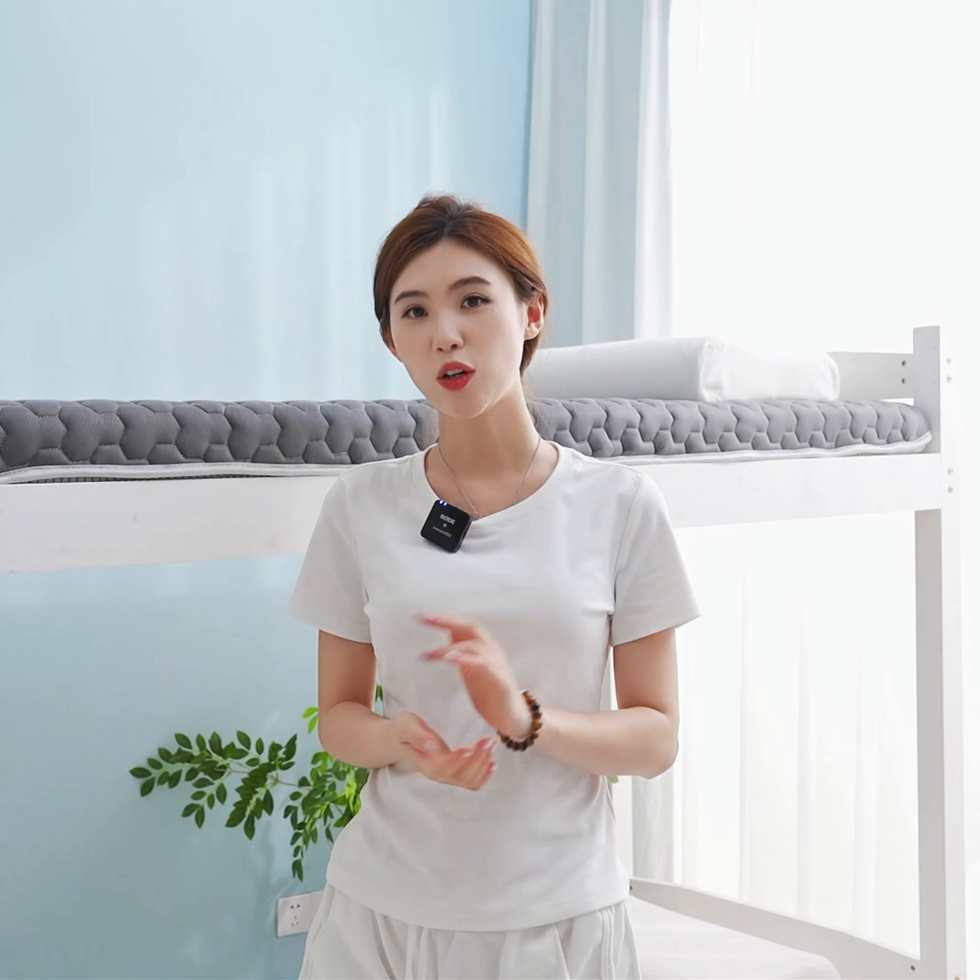 91家纺网 家纺一手货源 找家纺 芊梵床垫 2025新款A类牛奶丝乳胶硬质棉床垫-学生款 笑脸-纯净白