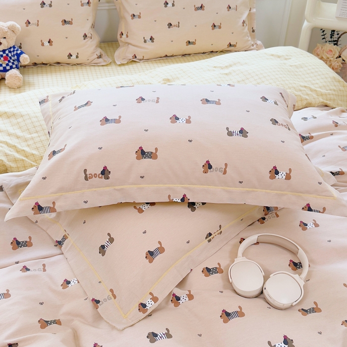 91家纺网 家纺一手货源 找家纺 铭博家纺 新款直播爆款网红全棉四件套13070印花吊边一字绣纯棉被套工艺款 无忧腊肠