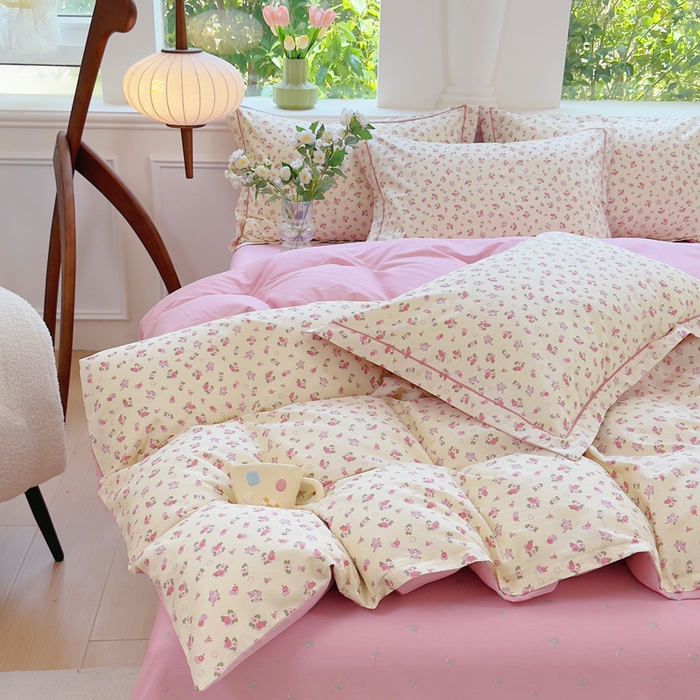 91家纺网 家纺一手货源 找家纺 铭博家纺 新款直播爆款网红全棉四件套13070印花吊边一字绣纯棉被套工艺款 细薇雨