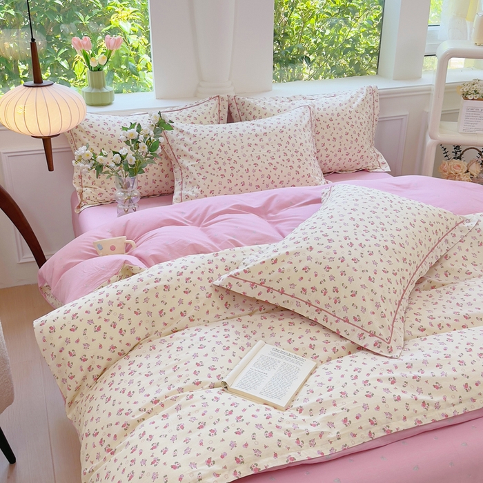 91家纺网 家纺一手货源 找家纺 铭博家纺 新款直播爆款网红全棉四件套13070印花吊边一字绣纯棉被套工艺款 细薇雨