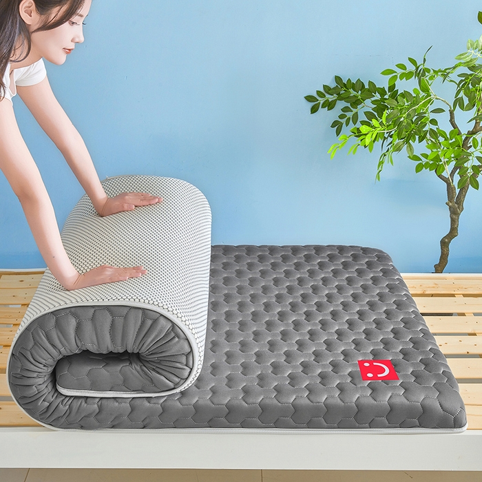 91家纺网 家纺一手货源 找家纺 芊梵床垫 2025新款A类牛奶丝乳胶硬质棉床垫-学生款 笑脸-星辰灰