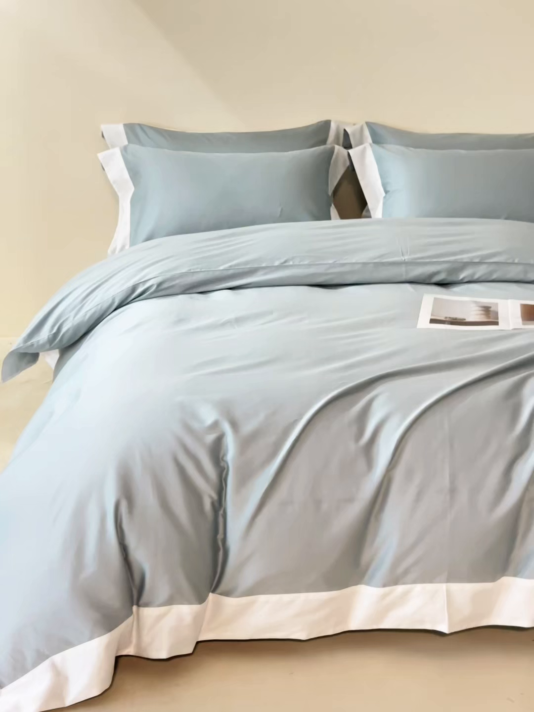 91家纺网 家纺一手货源 找家纺 晶缦家纺 2025新款纯棉全棉50支双股贡缎长绒棉拼边四件套 流光绮境-天青