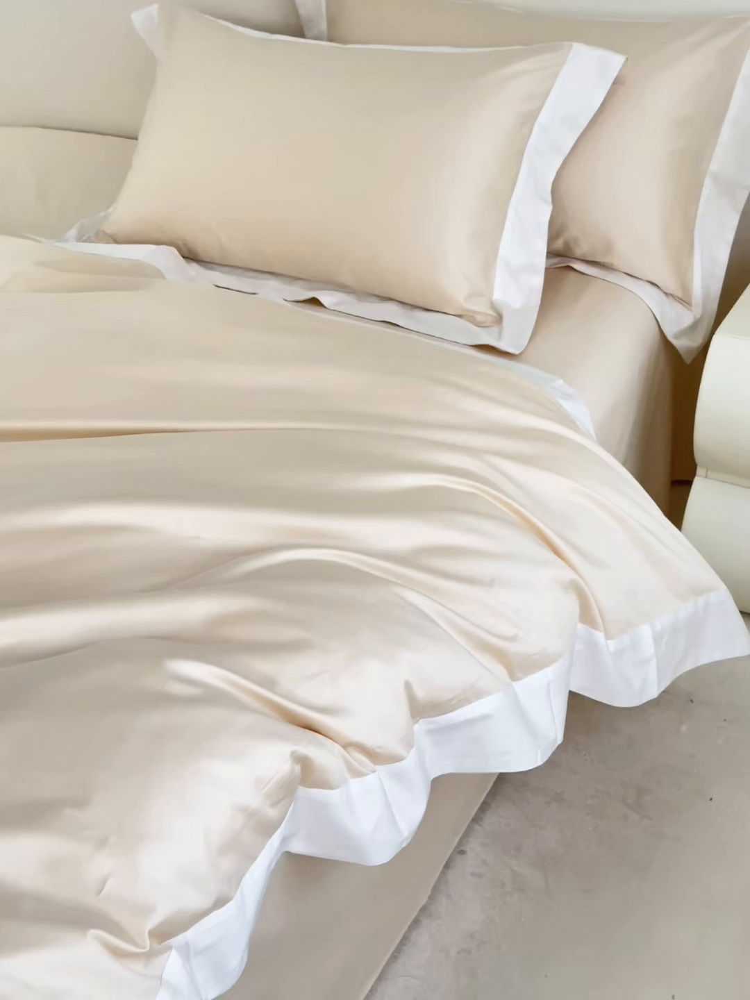 91家纺网 家纺一手货源 找家纺 晶缦家纺 2025新款纯棉全棉50支双股贡缎长绒棉拼边四件套 流光绮境-缃月