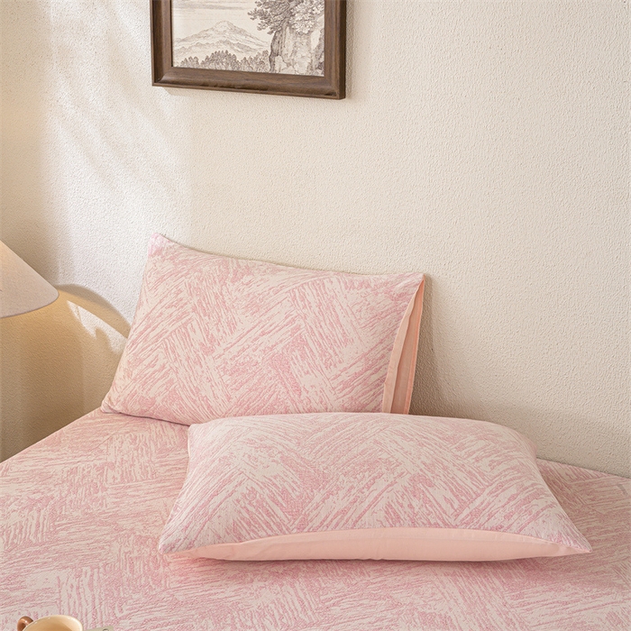 91家纺网 家纺一手货源 找家纺 灰鲸 2025新款全棉纯棉三层纱色织提花床单 本色-粉