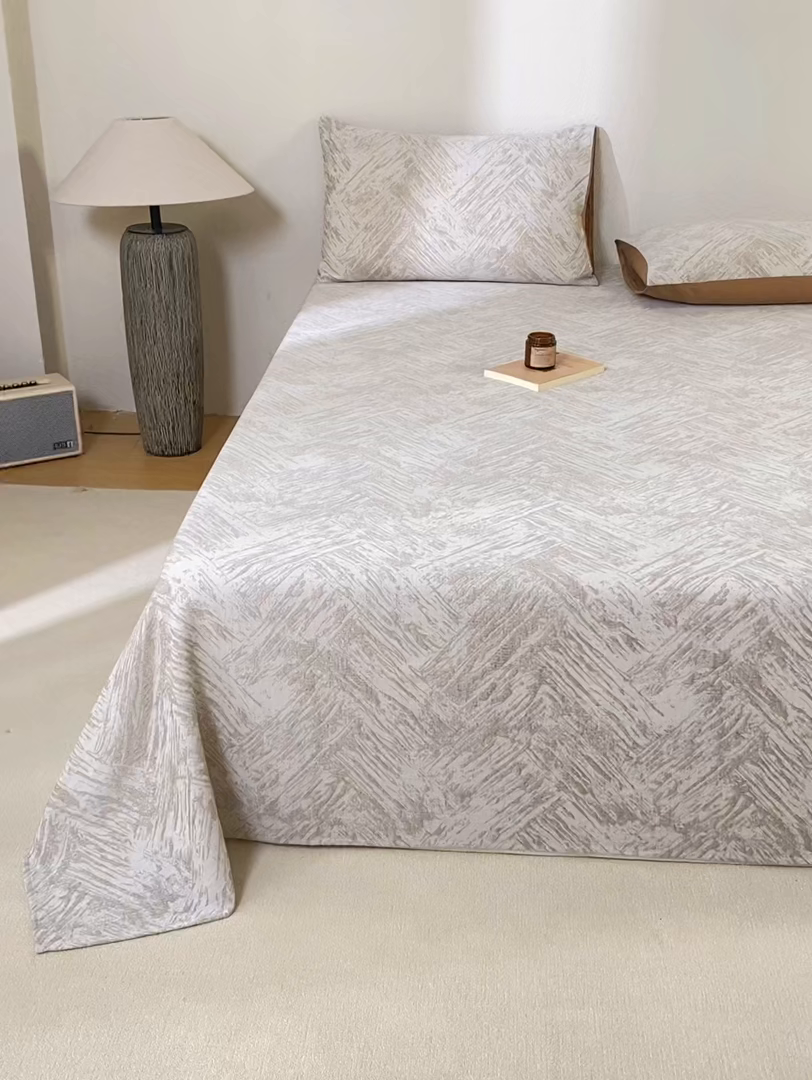 91家纺网 家纺一手货源 找家纺 灰鲸 2025新款全棉纯棉三层纱色织提花床单 本色-咖