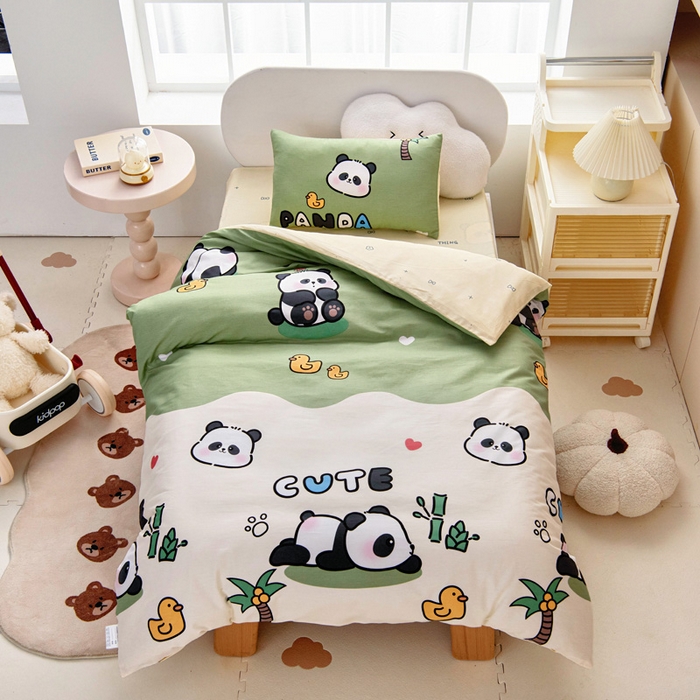 91家纺网 家纺一手货源 找家纺 乐秀家纺 2025新款全棉幼儿园被子三件套卡通纯棉被套被芯六件套 熊猫嬉戏