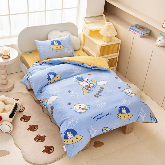 91家纺网 家纺一手货源 找家纺 乐秀家纺 2025新款全棉幼儿园被子三件套卡通纯棉被套被芯六件套 乘风宇宙