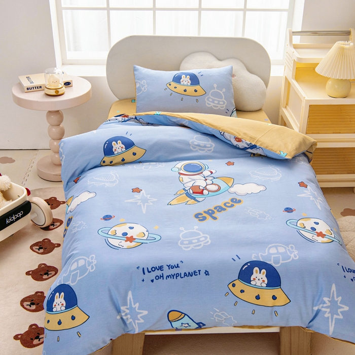 91家纺网 家纺一手货源 找家纺 乐秀家纺 2025新款全棉幼儿园被子三件套卡通纯棉被套被芯六件套 乘风宇宙