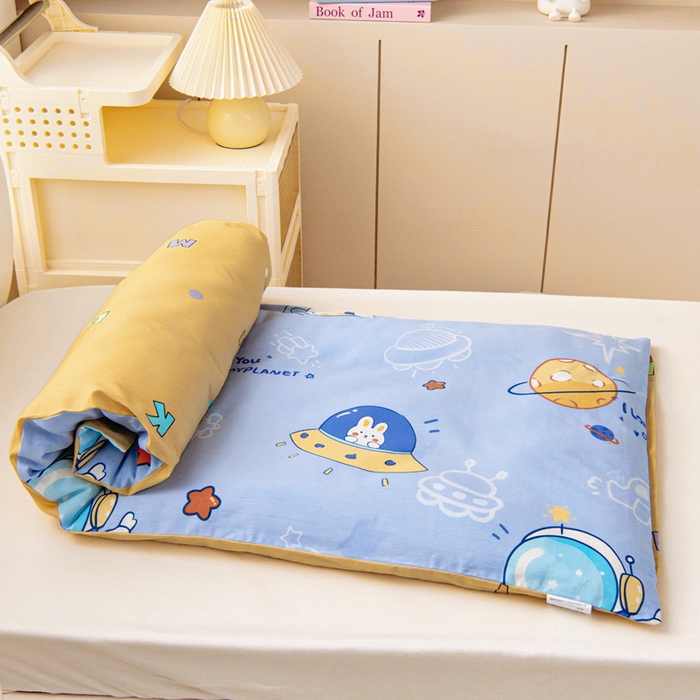 91家纺网 家纺一手货源 找家纺 乐秀家纺 2025新款全棉幼儿园被子三件套卡通纯棉被套被芯六件套 乘风宇宙