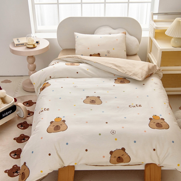 91家纺网 家纺一手货源 找家纺 乐秀家纺 2025新款全棉幼儿园被子三件套卡通纯棉被套被芯六件套 卡皮巴拉