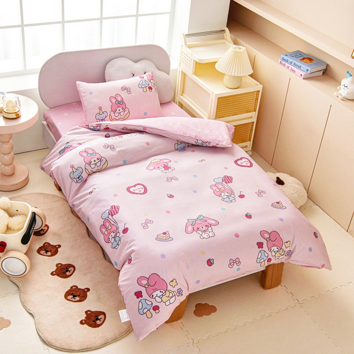 91家纺网 家纺一手货源 找家纺 乐秀家纺 2025新款全棉幼儿园被子三件套卡通纯棉被套被芯六件套 快乐贝儿