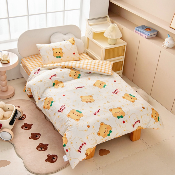 91家纺网 家纺一手货源 找家纺 乐秀家纺 2025新款全棉幼儿园被子三件套卡通纯棉被套被芯六件套 领结小熊