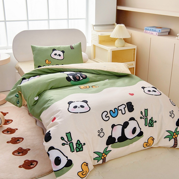 91家纺网 家纺一手货源 找家纺 乐秀家纺 2025新款全棉幼儿园被子三件套卡通纯棉被套被芯六件套 熊猫嬉戏