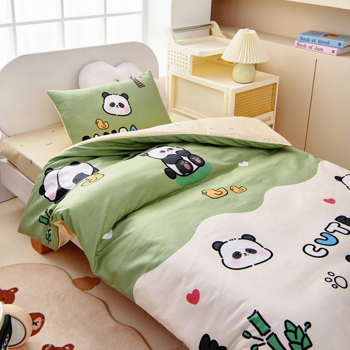 91家纺网 家纺一手货源 找家纺 乐秀家纺 2025新款全棉幼儿园被子三件套卡通纯棉被套被芯六件套 熊猫嬉戏