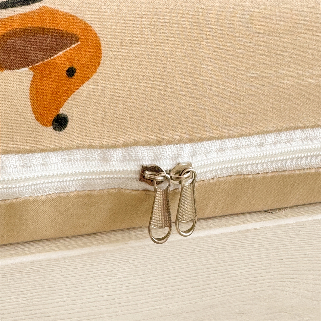 91家纺网 家纺一手货源 找家纺 多品家纺 2025新款超柔水洗棉学生宿舍床褥套子多件套大礼包 复古狗