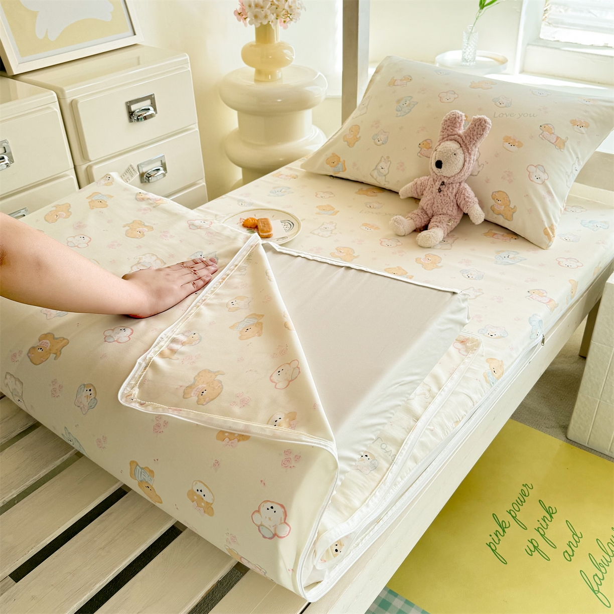 91家纺网 家纺一手货源 找家纺 多品家纺 2025新款超柔水洗棉学生宿舍床褥套子多件套大礼包 萌宠