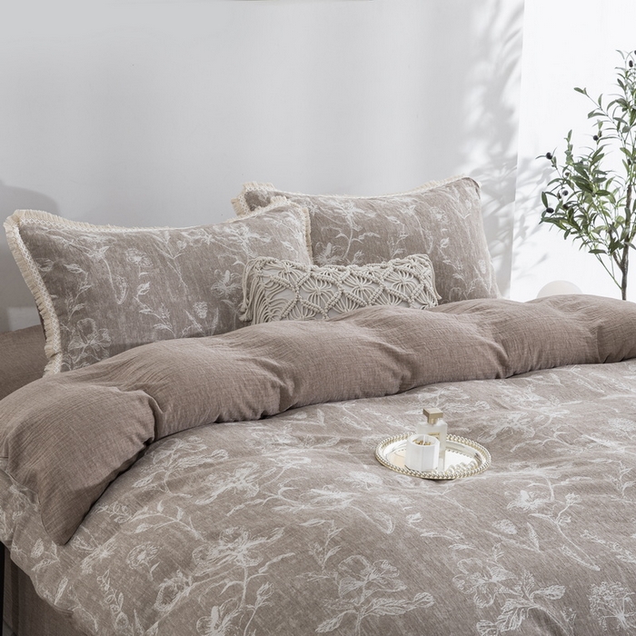 91家纺网 家纺一手货源 找家纺 鲁爱家纺供货 2025新款AB版棉麻工艺款四件套 烟花-咖