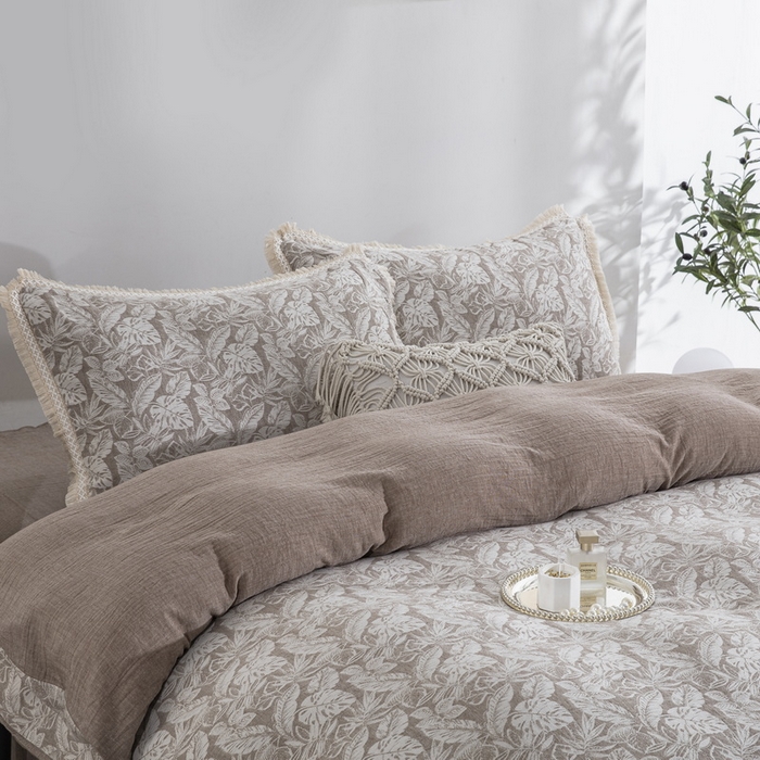 91家纺网 家纺一手货源 找家纺 鲁爱家纺供货 2025新款AB版棉麻工艺款四件套 龟背竹-咖