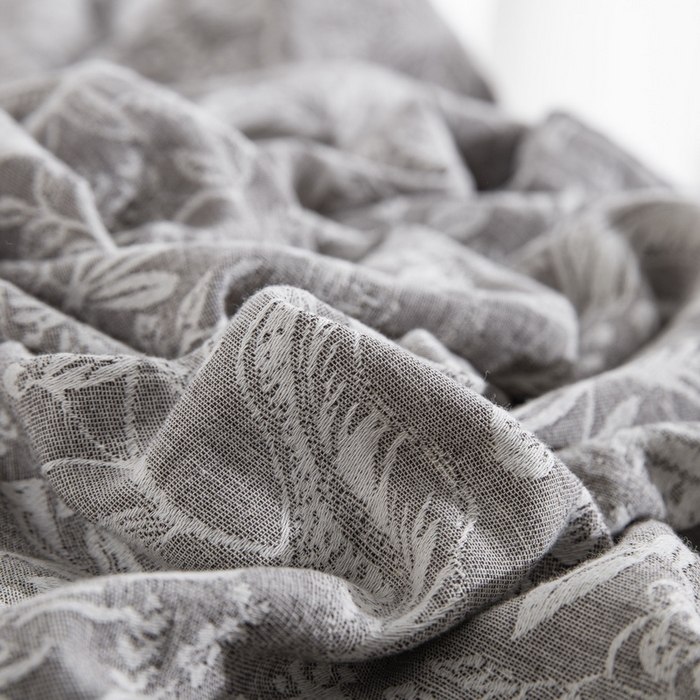 91家纺网 家纺一手货源 找家纺 鲁爱家纺供货 2025新款AB版棉麻工艺款四件套 时来运转-灰