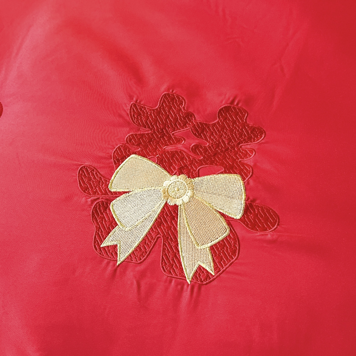 91家纺网 家纺一手货源 找家纺 壹张床 2025新款婚庆被绣花大红大豆被冬被喜庆被芯 大囍日子