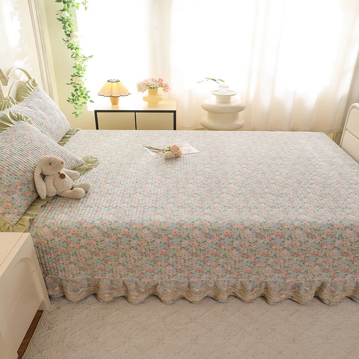 91家纺网 家纺一手货源 找家纺 美达家纺 2025新款全棉防滑榻榻米床护垫 柏林梦境-绿