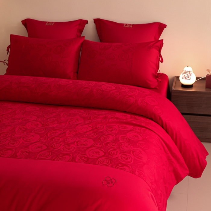 91家纺网 家纺一手货源 找家纺 东方合美（原：皇家传奇） 2025新款全棉纯棉新中式刺绣婚庆多件套-爱你 爱你-红