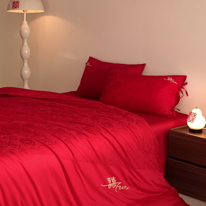 91家纺网 家纺一手货源 找家纺 东方合美（原：皇家传奇） 2025新款全棉纯棉新中式刺绣婚庆多件套-爱你 爱你-金