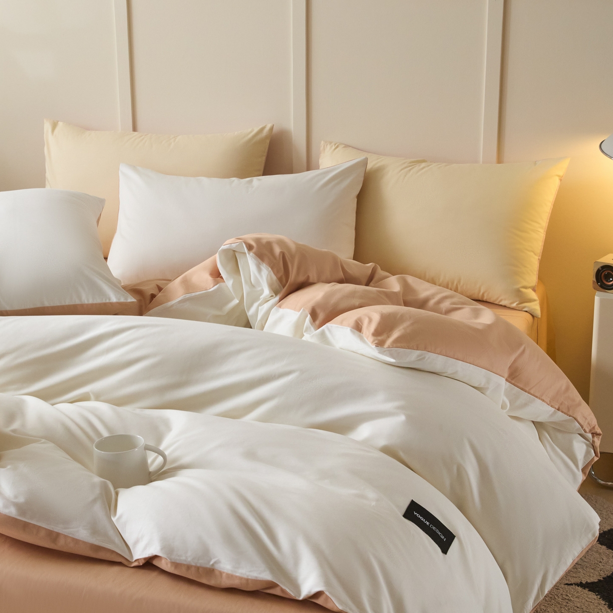 91家纺网 家纺一手货源 找家纺 乐美家纺 2025新款全棉纯棉纯色双拼多规格四件套 白+奶茶杏