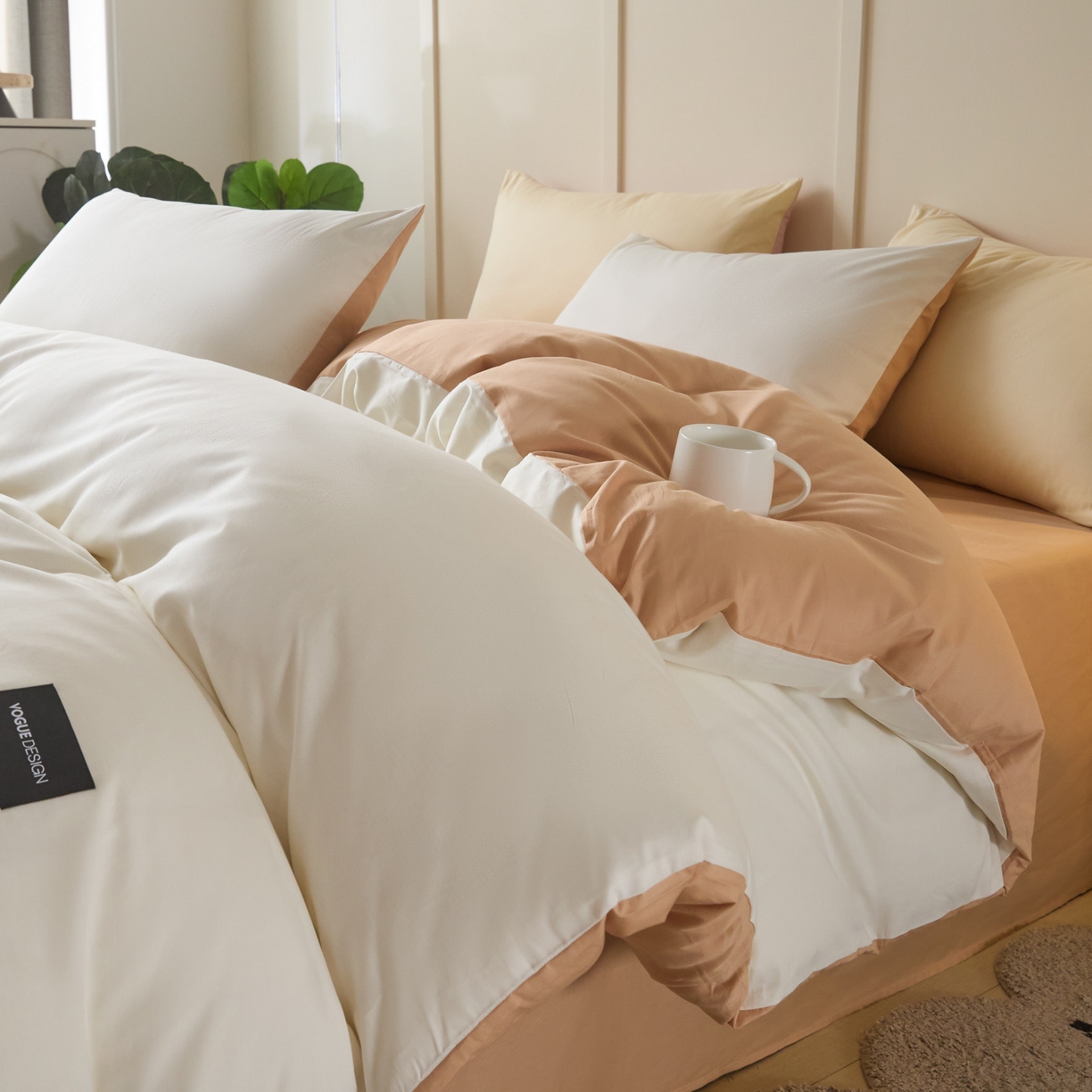 91家纺网 家纺一手货源 找家纺 乐美家纺 2025新款全棉纯棉纯色双拼多规格四件套 白+奶茶杏