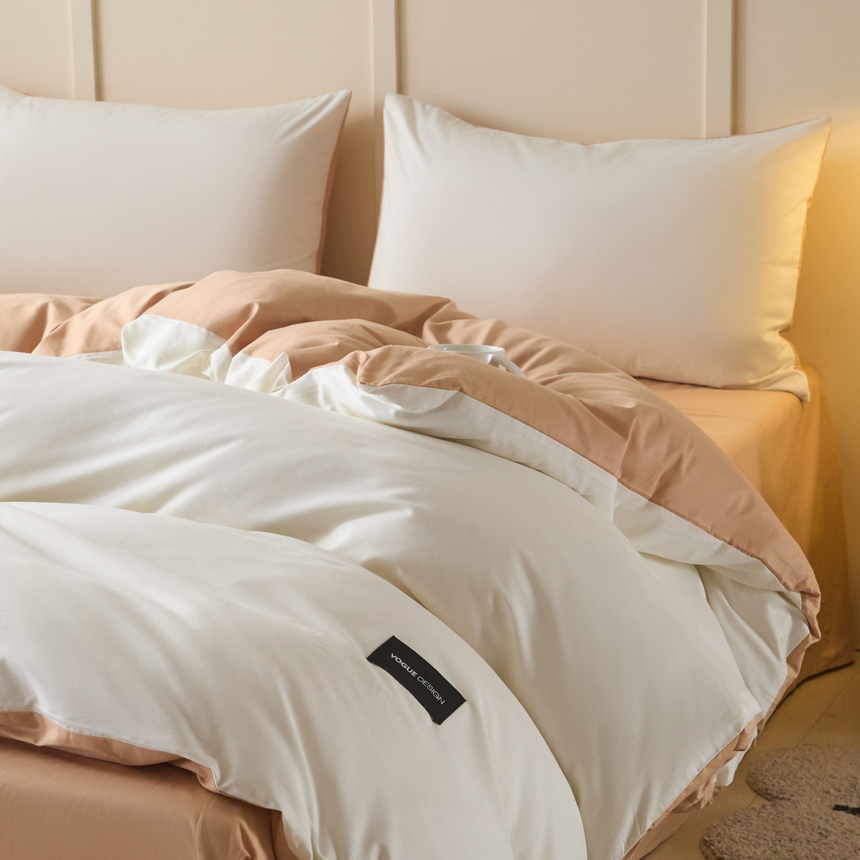 91家纺网 家纺一手货源 找家纺 乐美家纺 2025新款全棉纯棉纯色双拼多规格四件套 白+奶茶杏