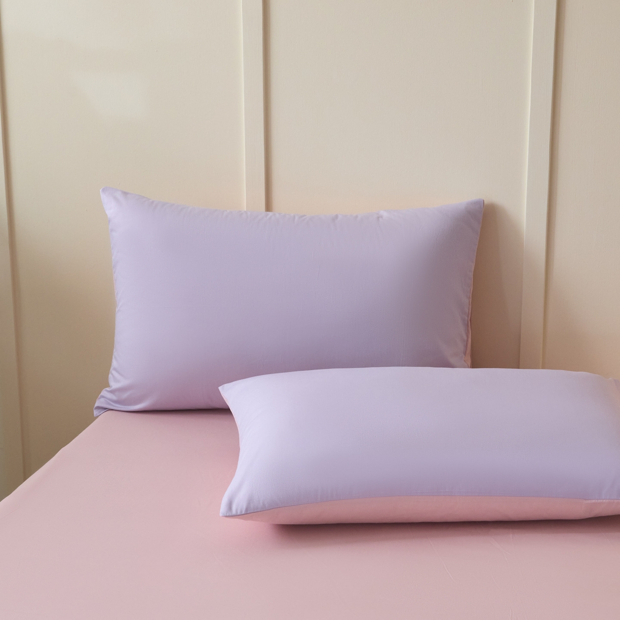 91家纺网 家纺一手货源 找家纺 乐美家纺 2025新款全棉纯棉纯色双拼多规格四件套 丁香紫+芍药粉