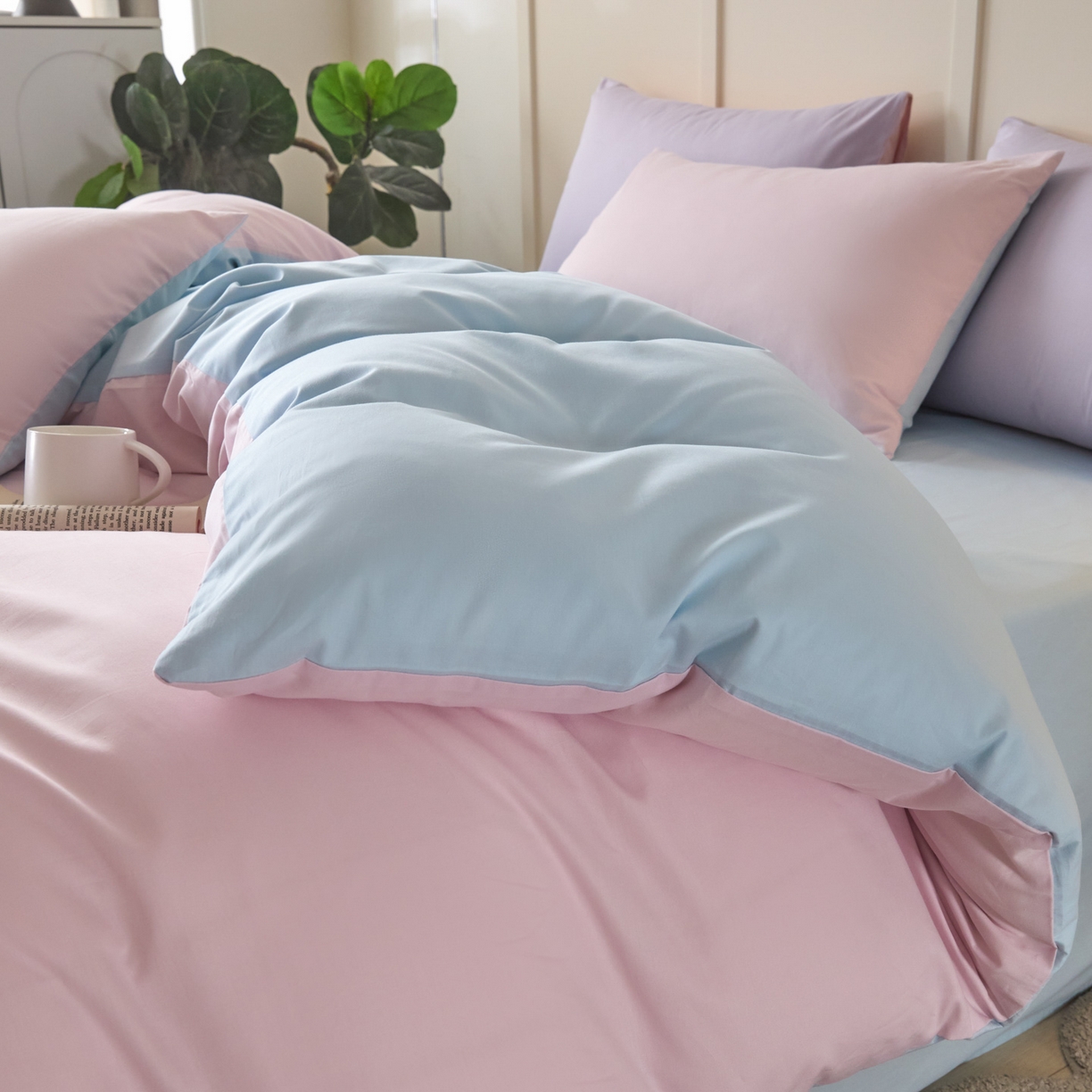 91家纺网 家纺一手货源 找家纺 乐美家纺 2025新款全棉纯棉纯色双拼多规格四件套 微微紫+粉末蓝