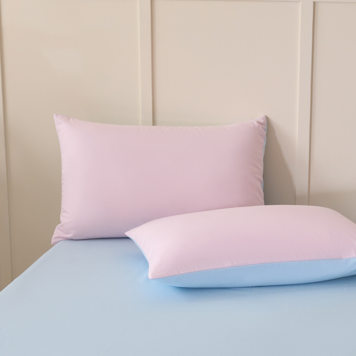 91家纺网 家纺一手货源 找家纺 乐美家纺 2025新款全棉纯棉纯色双拼多规格四件套 微微紫+粉末蓝