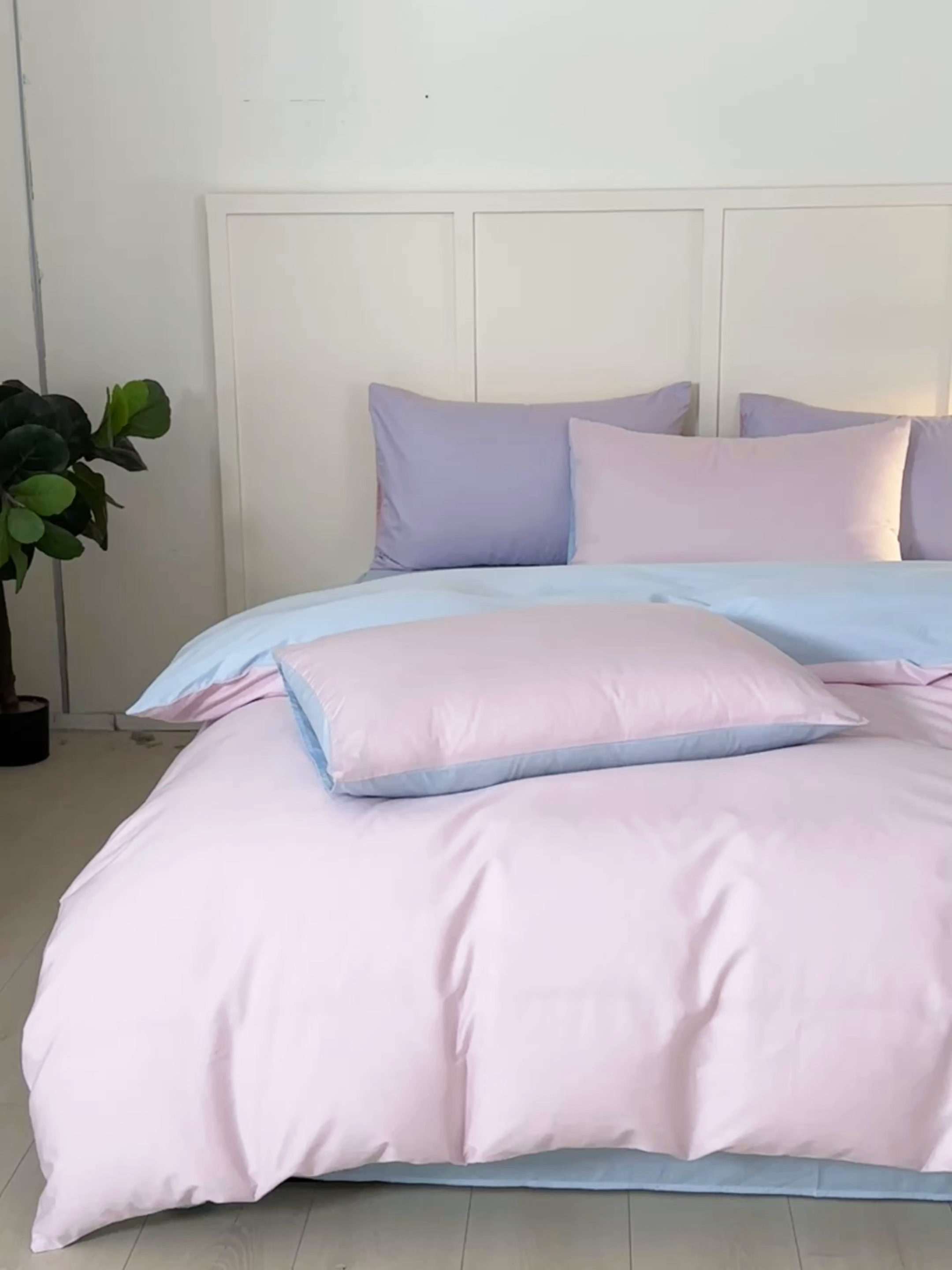 91家纺网 家纺一手货源 找家纺 乐美家纺 2025新款全棉纯棉纯色双拼多规格四件套 微微紫+粉末蓝