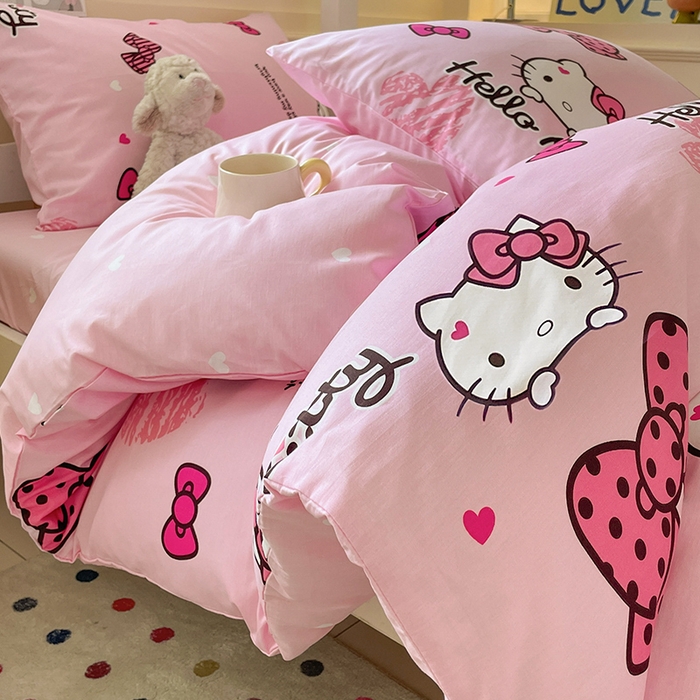 91家纺网 家纺一手货源 找家纺 蓝邻家纺 2025年新款三丽鸥正版授权全棉印花四件套系列-学生床 开心凯蒂