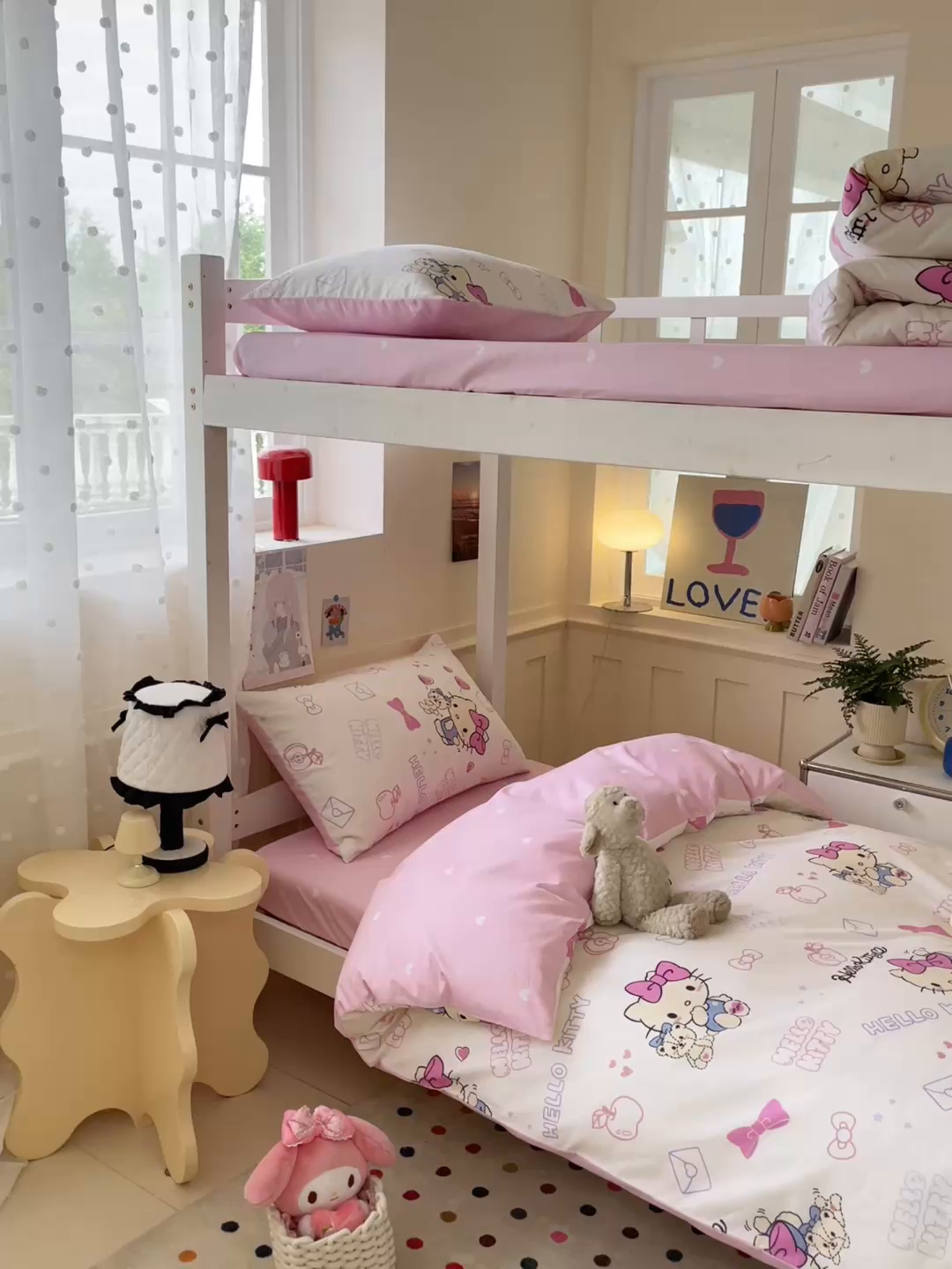 91家纺网 家纺一手货源 找家纺 蓝邻家纺 2025年新款三丽鸥正版授权全棉印花四件套系列-学生床 凯蒂小熊