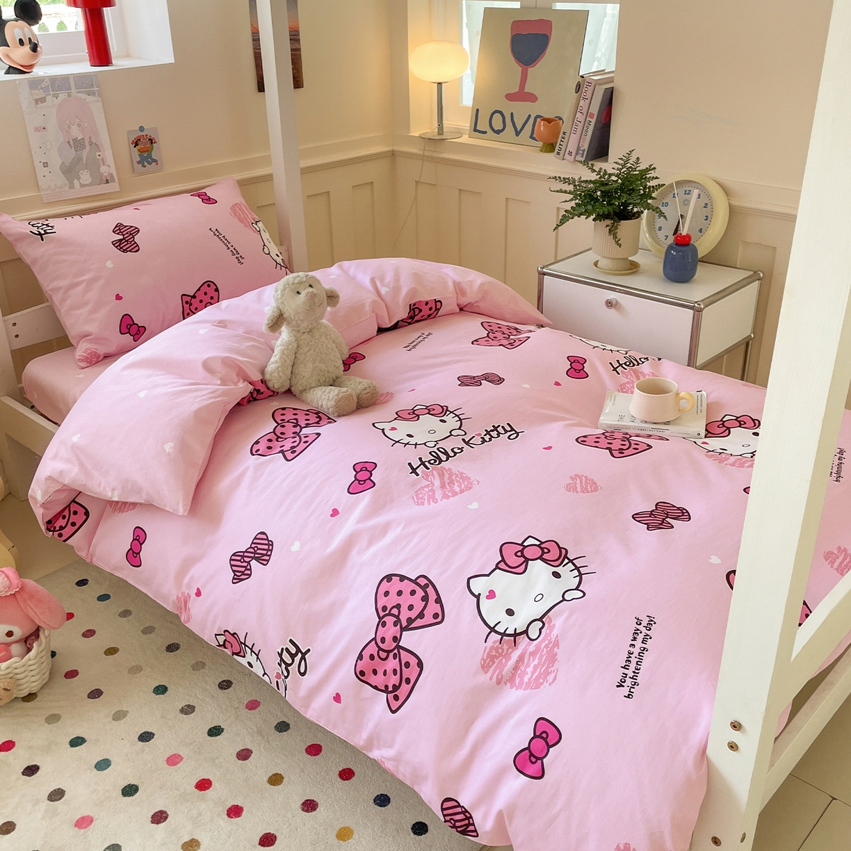 91家纺网 家纺一手货源 找家纺 蓝邻家纺 2025年新款三丽鸥正版授权全棉印花四件套系列-学生床 开心凯蒂