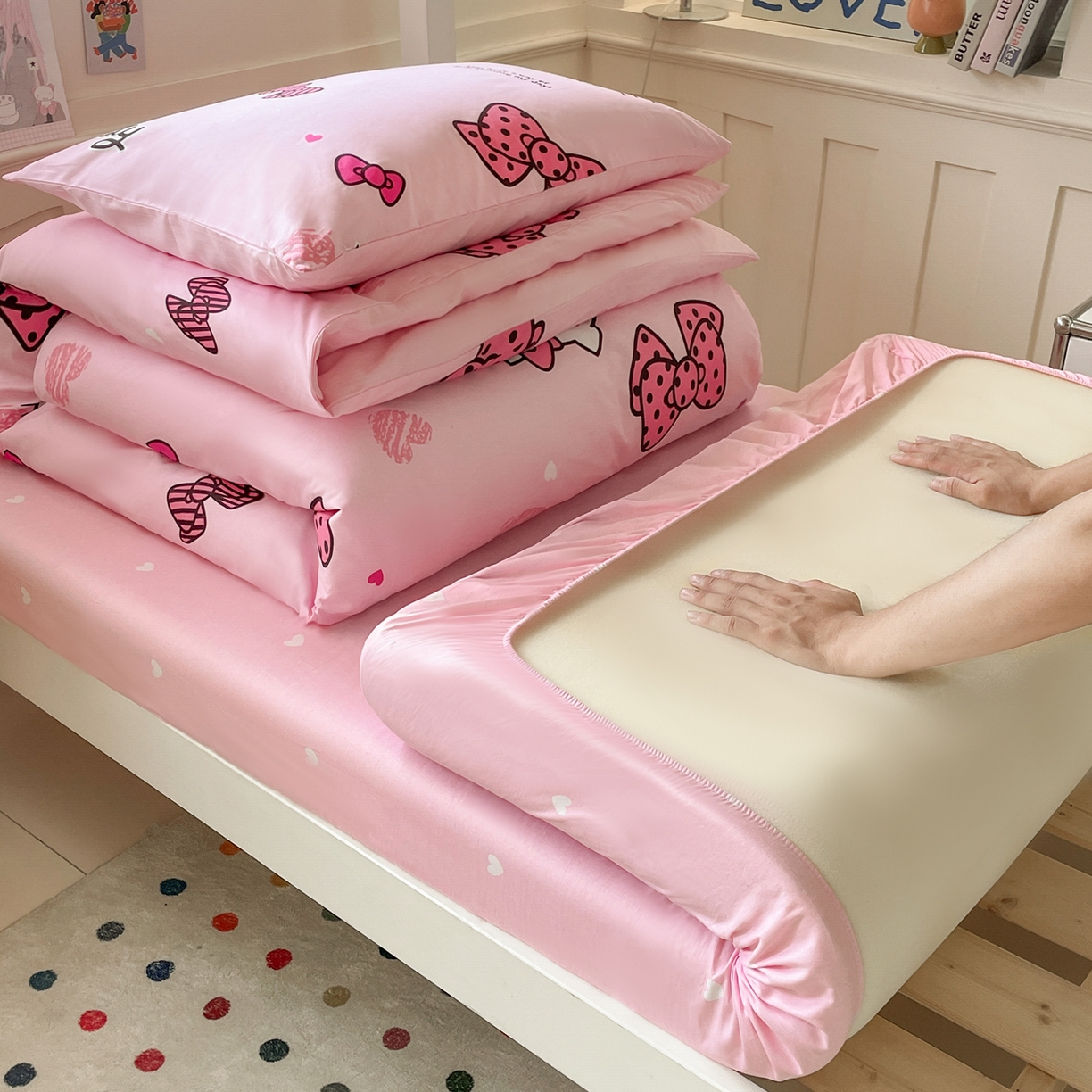 91家纺网 家纺一手货源 找家纺 蓝邻家纺 2025年新款三丽鸥正版授权全棉印花四件套系列-学生床 开心凯蒂