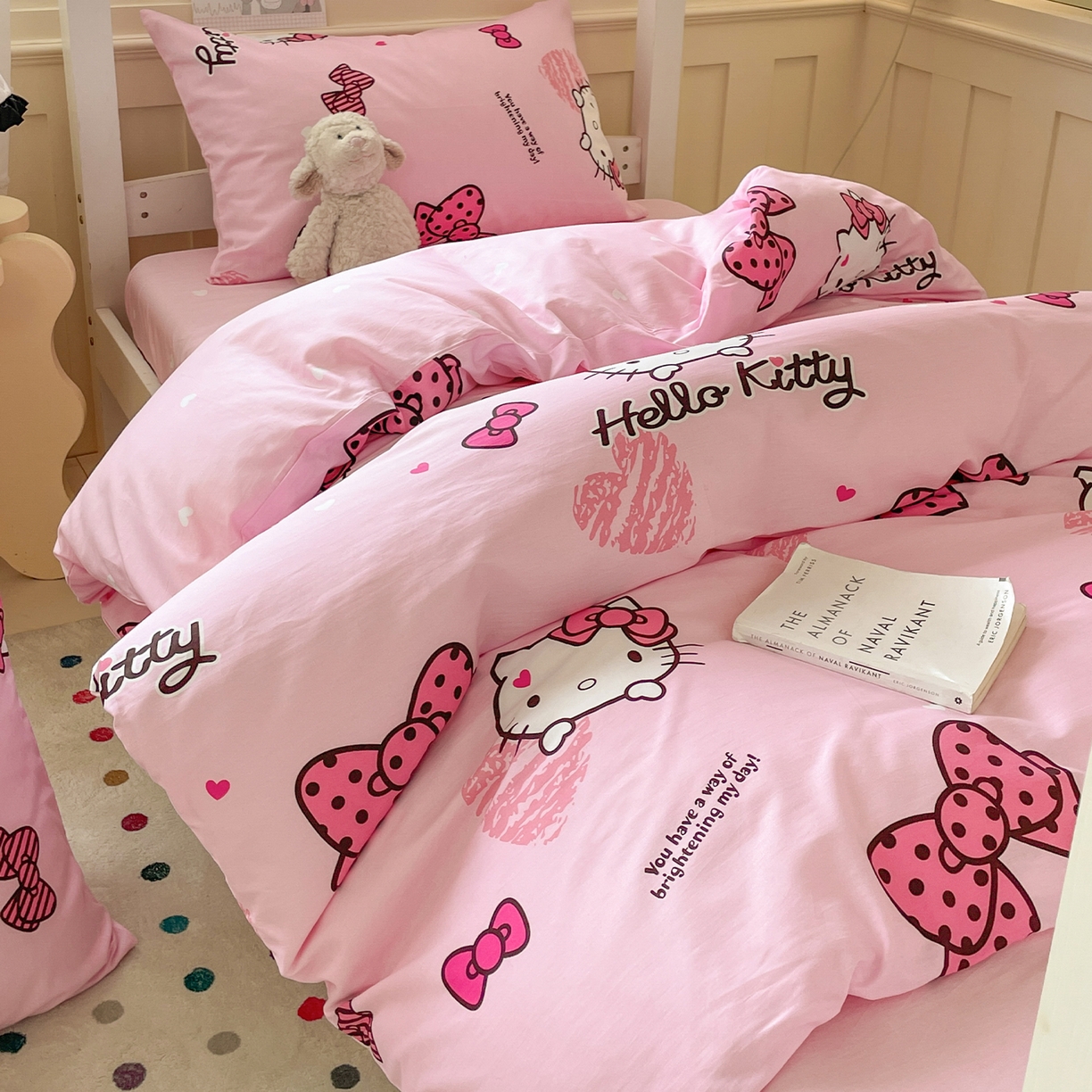 蓝邻家纺 2025年新款三丽鸥正版授权全棉印花四件套系列-学生床 开心凯蒂