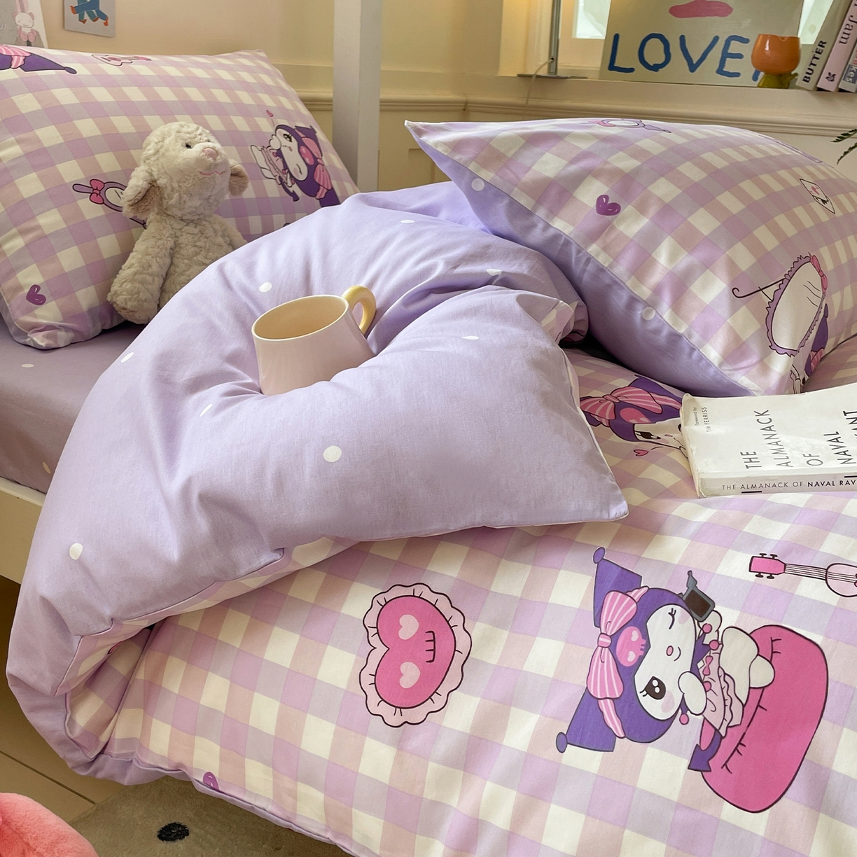 91家纺网 家纺一手货源 找家纺 蓝邻家纺 2025年新款三丽鸥正版授权全棉印花四件套系列-学生床 格子库洛米