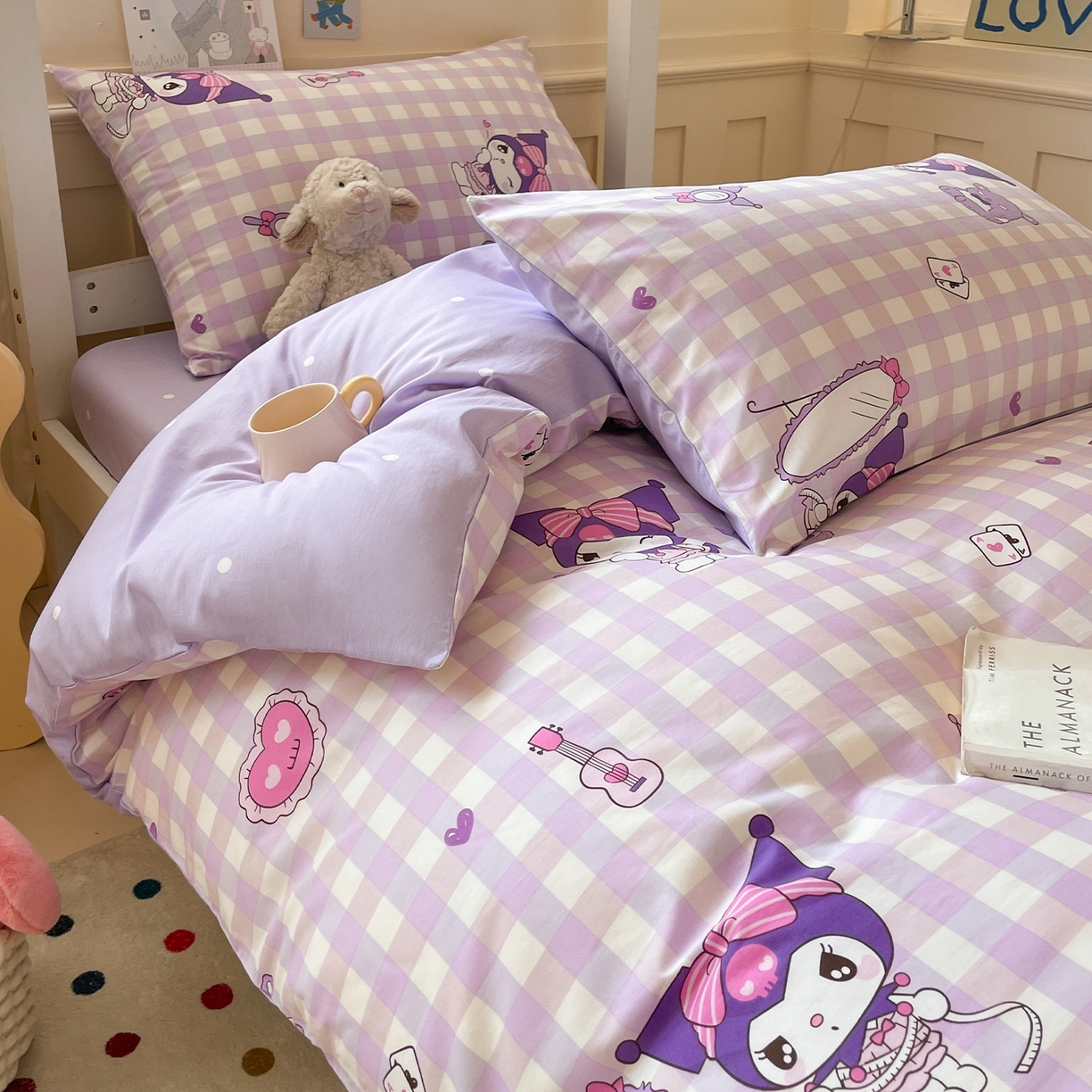 91家纺网 家纺一手货源 找家纺 蓝邻家纺 2025年新款三丽鸥正版授权全棉印花四件套系列-学生床 格子库洛米