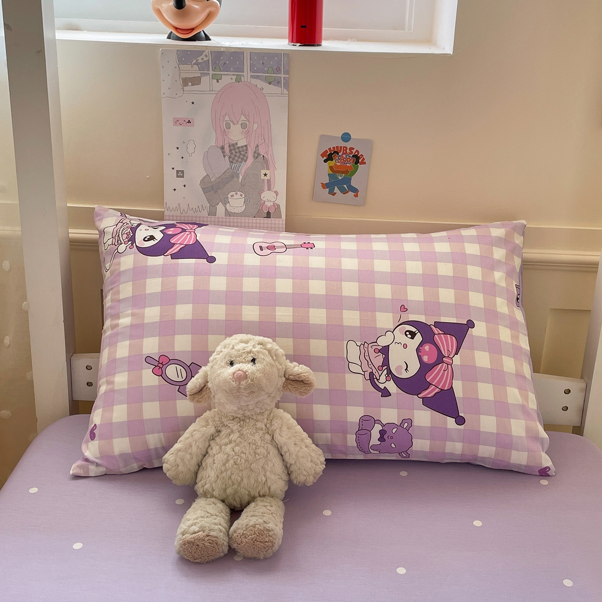 91家纺网 家纺一手货源 找家纺 蓝邻家纺 2025年新款三丽鸥正版授权全棉印花四件套系列-学生床 格子库洛米