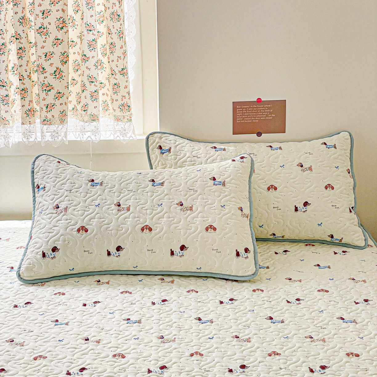 91家纺网 家纺一手货源 找家纺 纽缦家纺 2025春夏新款A类水洗棉加棉枕套单枕套枕套单件 可可腊肠犬