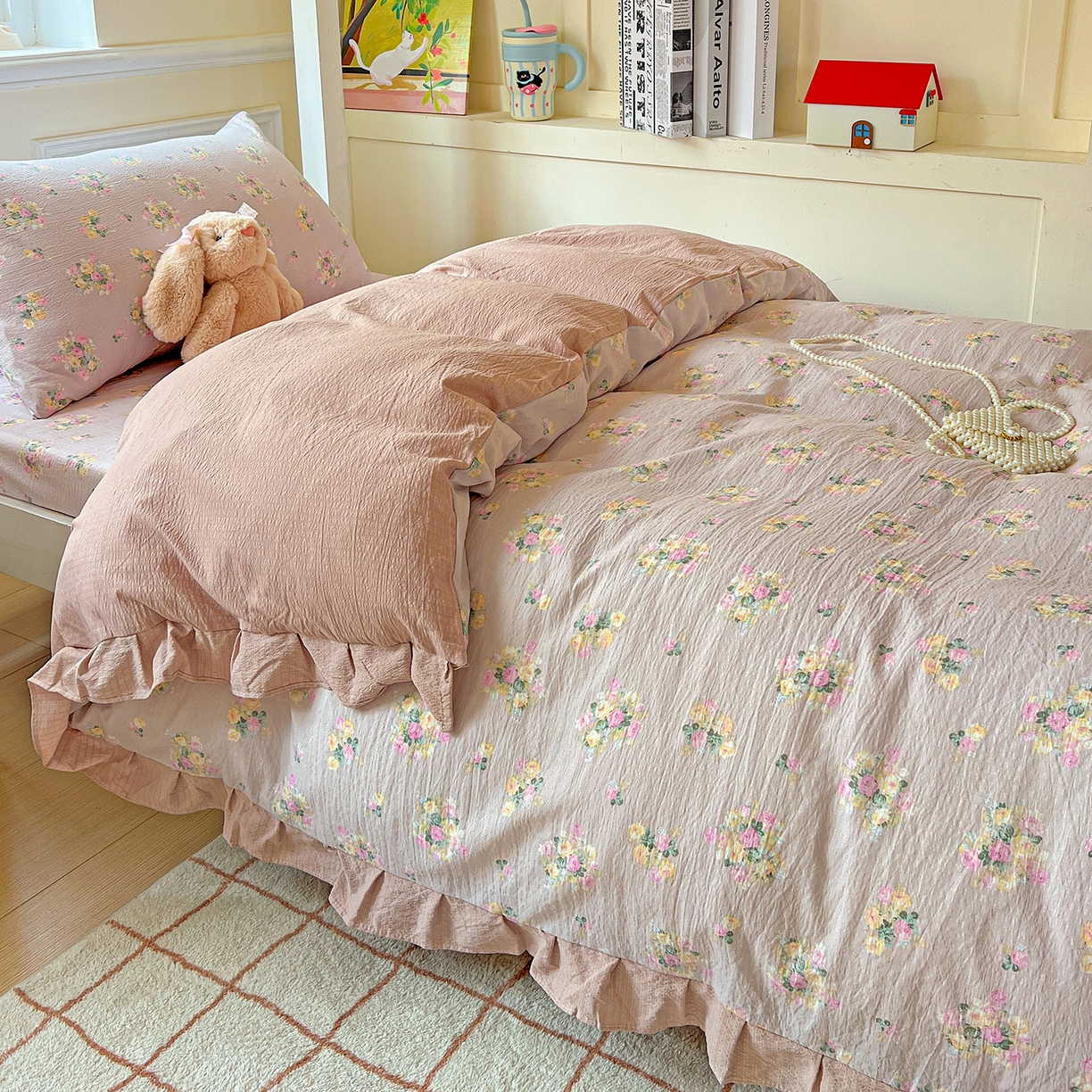 91家纺网 家纺一手货源 找家纺 纽缦家纺 2025新款云感提花双层纱韩版三件套宿舍三件套上下铺三件套 暗恋