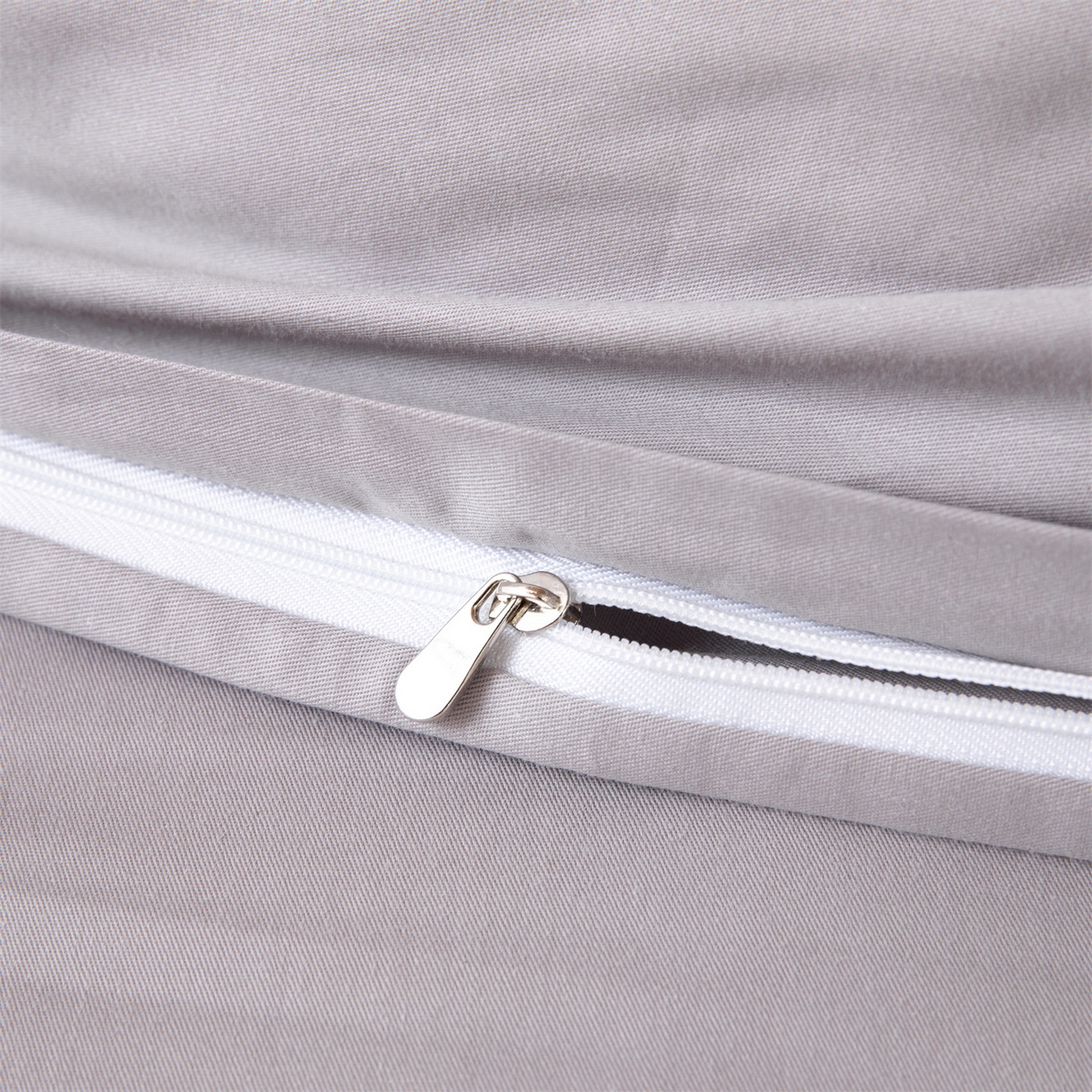 91家纺网 家纺一手货源 找家纺 凌云家纺 2025新款13372全棉纯棉学生床单款三件套上下铺宿舍六件套一整套 简约灰