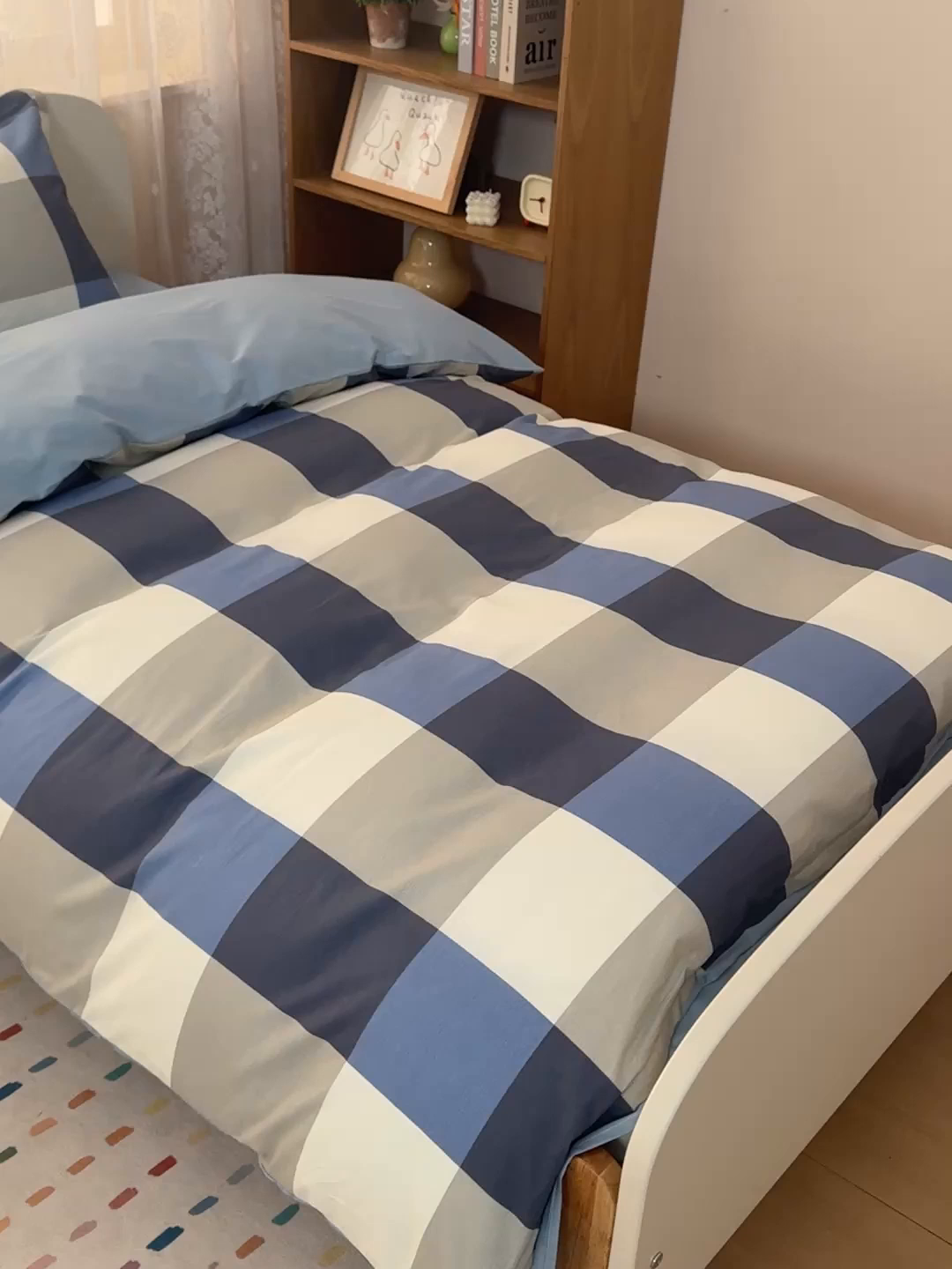 91家纺网 家纺一手货源 找家纺 凌云家纺 2025新款13372全棉纯棉学生床单款三件套上下铺宿舍六件套一整套 蓝大格蓝